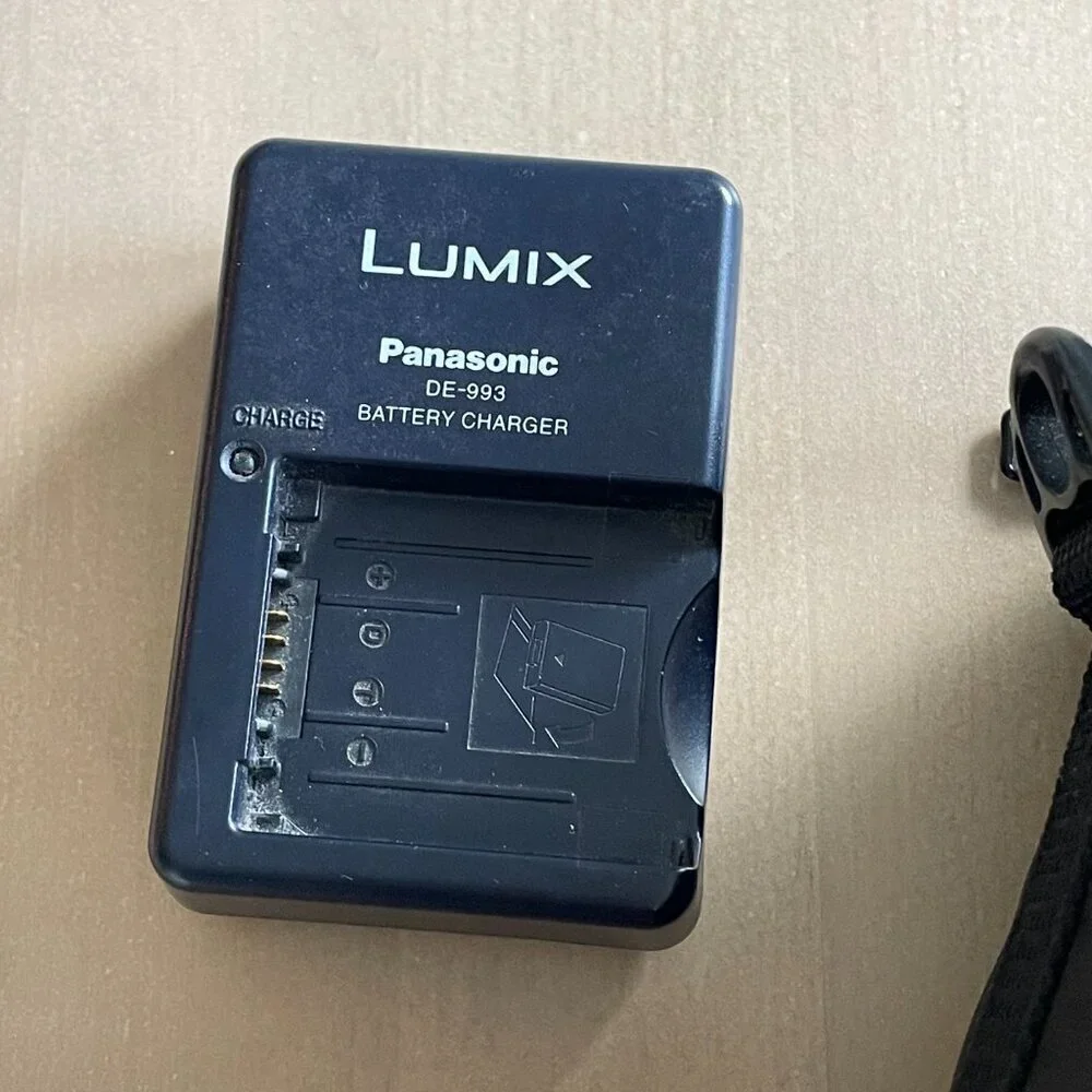 Panasonic Lumix DMC-FZ7S 6MP Digital Camera ,12x Optical Image Stabilized‎ Zoom